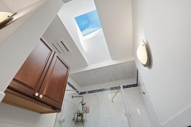 676 Huron Ave 44, Cambridge, MA 02138