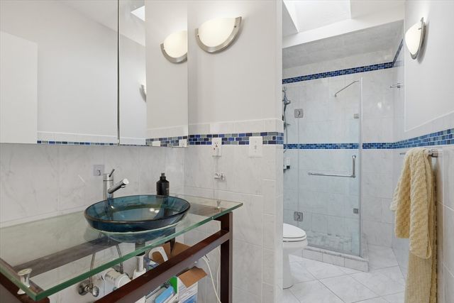 676 Huron Ave 44, Cambridge, MA 02138