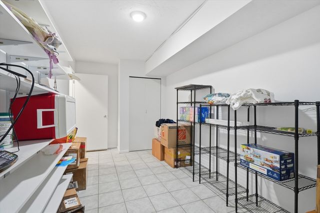 676 Huron Ave 44, Cambridge, MA 02138