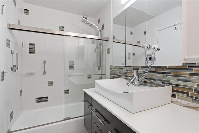 676 Huron Ave 44, Cambridge, MA 02138