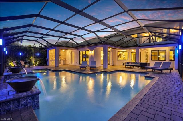 2235 Somerset PL, Naples, FL 34120