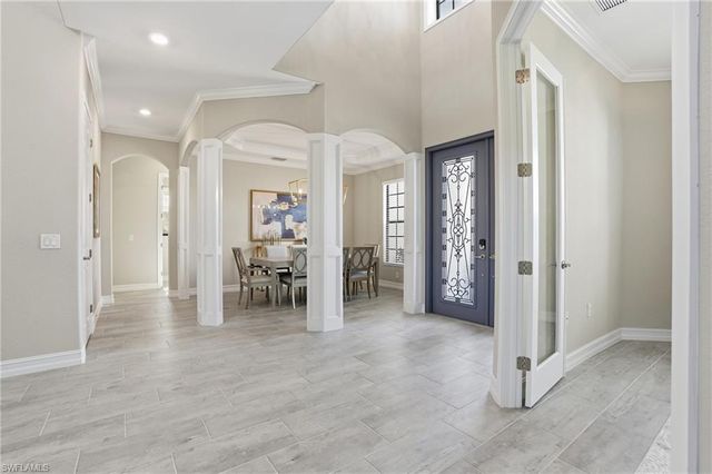 2235 Somerset PL, Naples, FL 34120