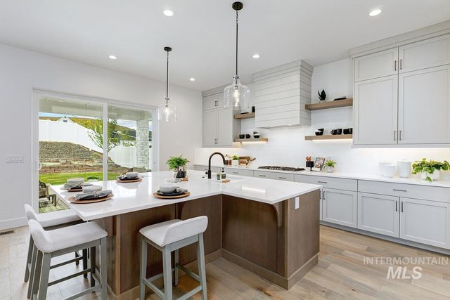 13663 N Spring Creek Way, Boise, ID 83714