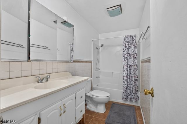 6 Meadowbrook Pl, Willingboro Twp., NJ 08046