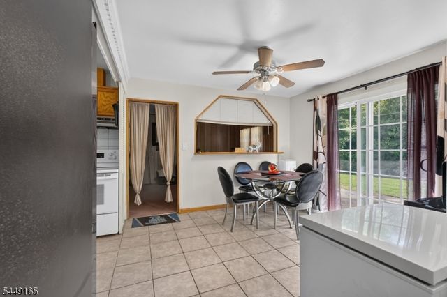 6 Meadowbrook Pl, Willingboro Twp., NJ 08046