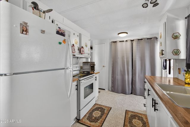 205 S HIGLEY Road 60, Mesa, AZ 85206