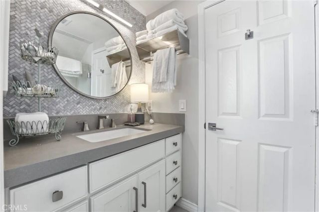 3078 Zell, Laguna Beach, CA 92651