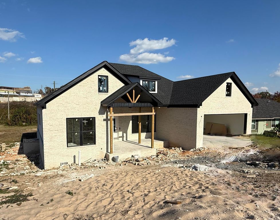 8 Cobble Hill Road, Little Rock, AR 72211