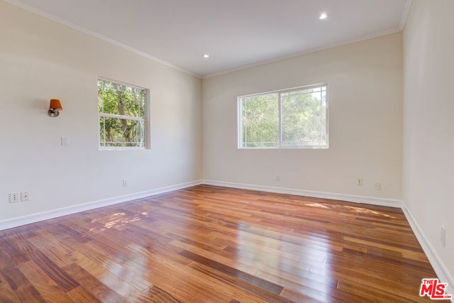 12219 Darlington Avenue, Los Angeles, CA 90049