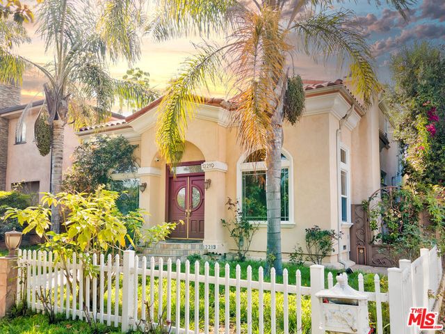 12219 Darlington Avenue, Los Angeles, CA 90049