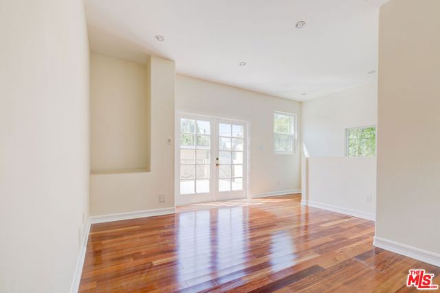 12219 Darlington Avenue, Los Angeles, CA 90049