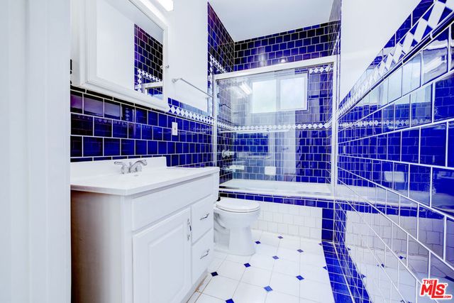 12219 Darlington Avenue, Los Angeles, CA 90049