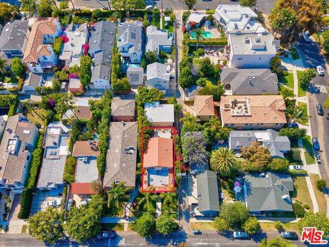 12219 Darlington Avenue, Los Angeles, CA 90049