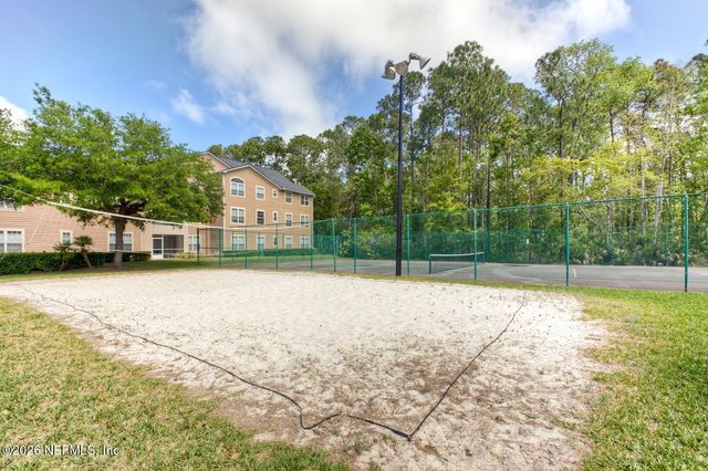 13810 SUTTON PARK Drive 835, Jacksonville, FL 32224