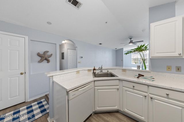 13810 SUTTON PARK Drive 835, Jacksonville, FL 32224