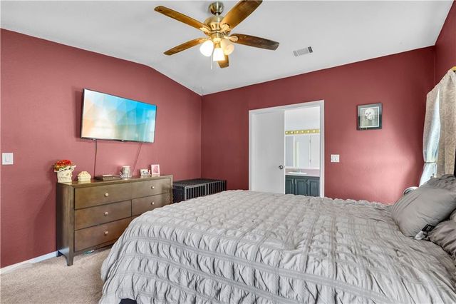 1067 NW Oak Street, Townsend, GA 31331