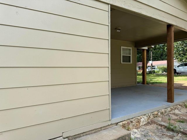 128 Hiawatha Drive, Cherokee Village, AR 72529