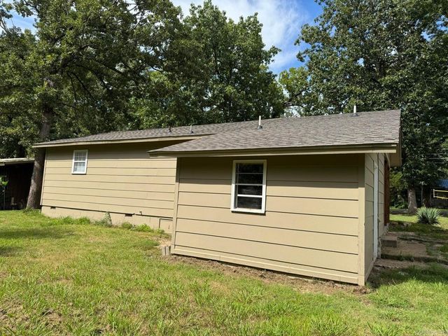 128 Hiawatha Drive, Cherokee Village, AR 72529