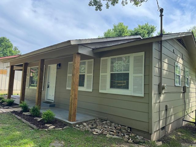 128 Hiawatha Drive, Cherokee Village, AR 72529