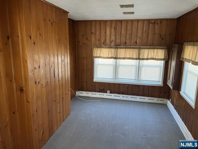 15 Victor Place, Hawthorne, NJ 07506
