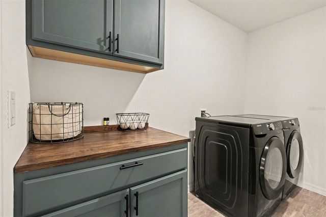 1409 NE 4TH PLACE, Cape Coral, FL 33909