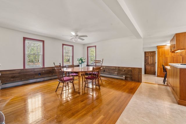 22 Pinecrest Dr, Sandwich, MA 02463