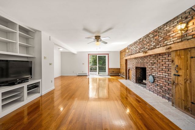 22 Pinecrest Dr, Sandwich, MA 02463