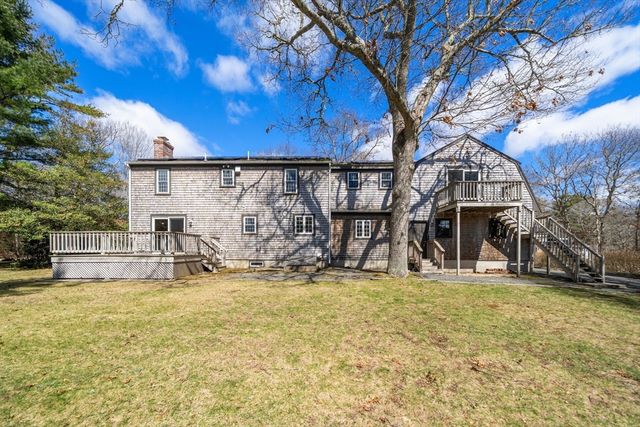 22 Pinecrest Dr, Sandwich, MA 02463