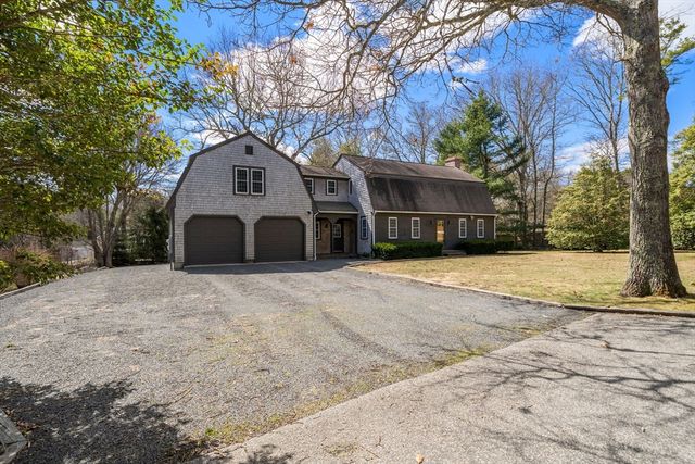 22 Pinecrest Dr, Sandwich, MA 02463