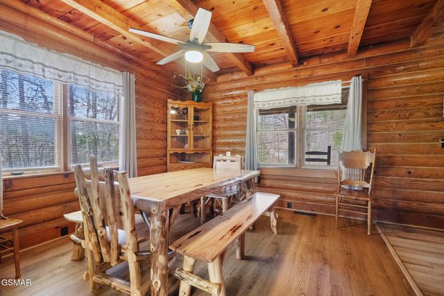 1736 Walker Trail, Sevierville, TN 37876