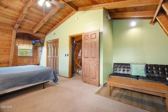 1736 Walker Trail, Sevierville, TN 37876