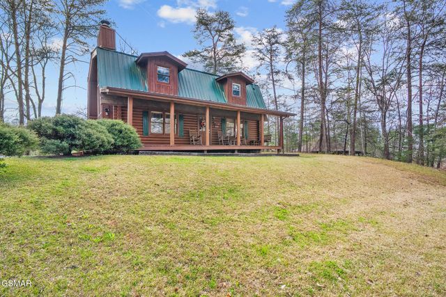 1736 Walker Trail, Sevierville, TN 37876