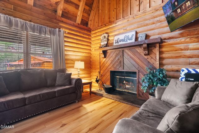 1736 Walker Trail, Sevierville, TN 37876