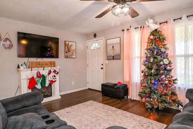 156 Co Rd 903, Etowah, TN 37331