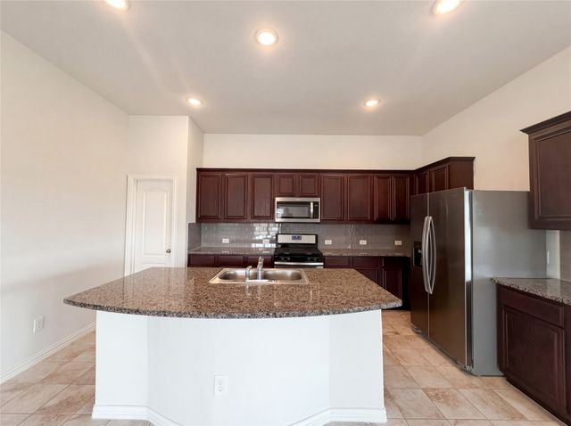 6945 Talon Bluff Drive, Fort Worth, TX 76179