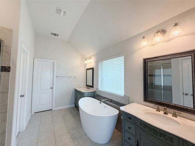 6945 Talon Bluff Drive, Fort Worth, TX 76179