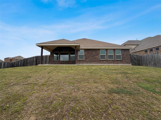 6945 Talon Bluff Drive, Fort Worth, TX 76179
