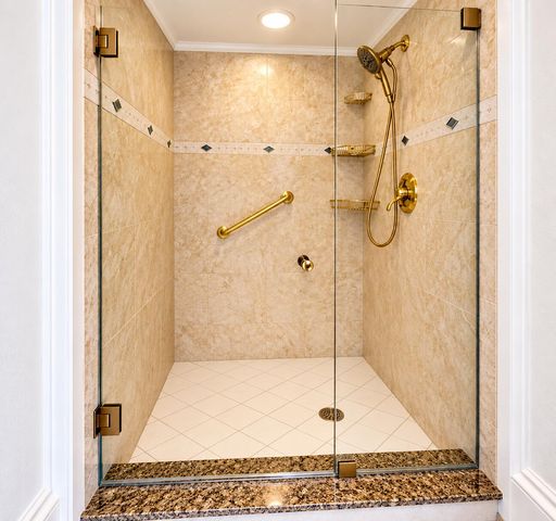 20 COLONIAL CLUB Drive 200, Boynton Beach, FL 33435