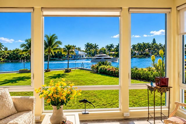 20 COLONIAL CLUB Drive 200, Boynton Beach, FL 33435