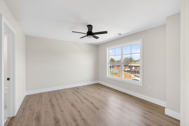 216 W Jere Whitson Rd, Cookeville, TN 38501