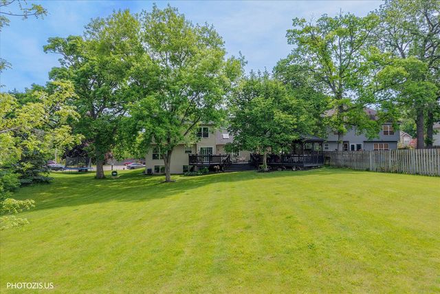 80 CHESTNUT Court, Elgin, IL 60120