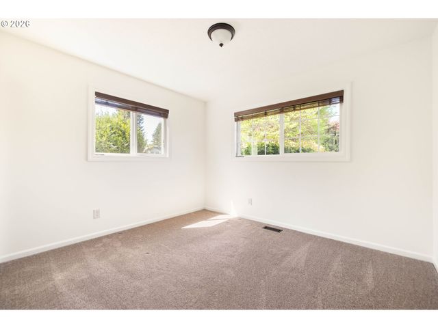 918 Ne 152ND Ave, Portland, OR 97230