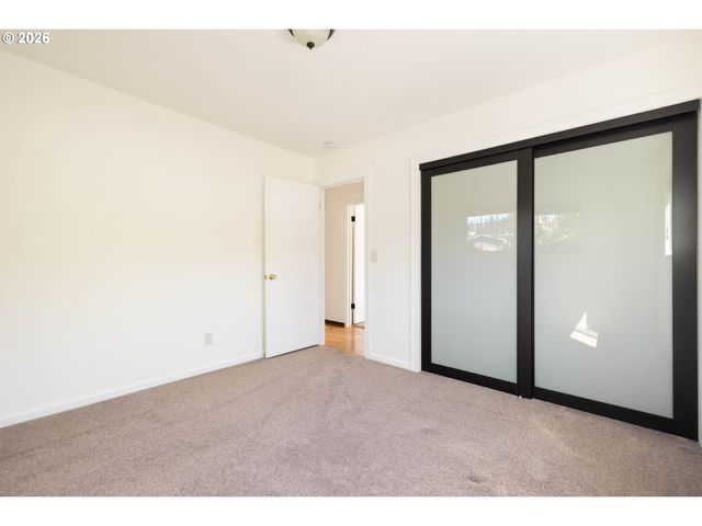 918 Ne 152ND Ave, Portland, OR 97230