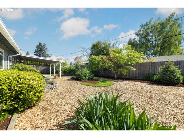 918 Ne 152ND Ave, Portland, OR 97230