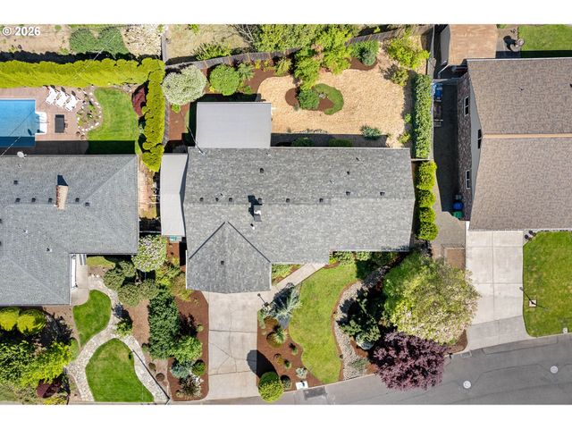 918 Ne 152ND Ave, Portland, OR 97230