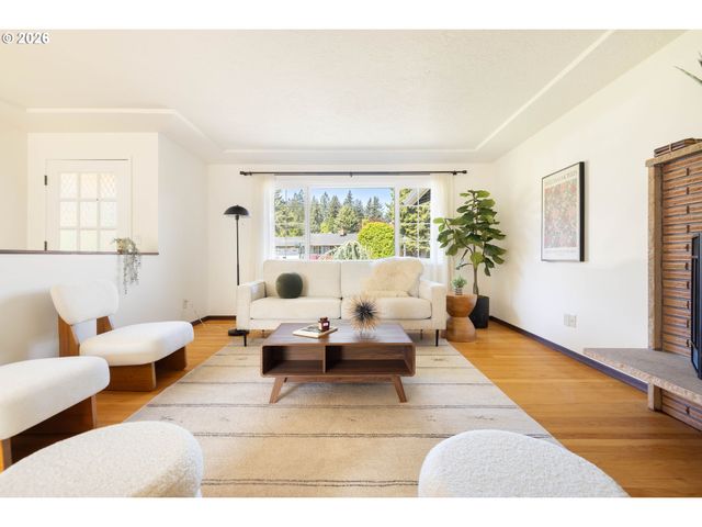 918 Ne 152ND Ave, Portland, OR 97230