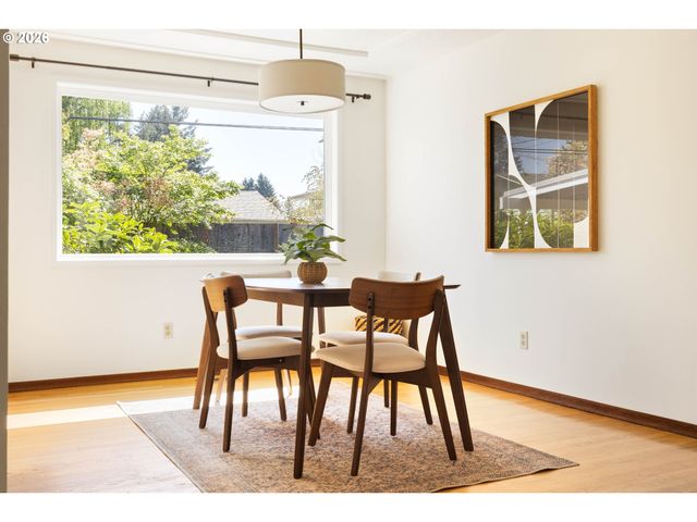 918 Ne 152ND Ave, Portland, OR 97230
