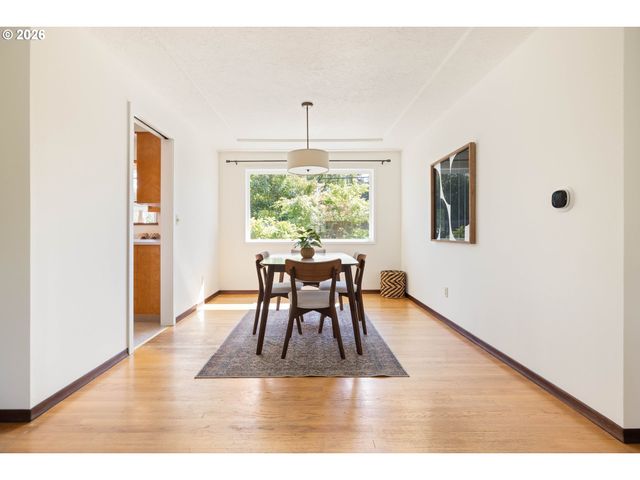 918 Ne 152ND Ave, Portland, OR 97230