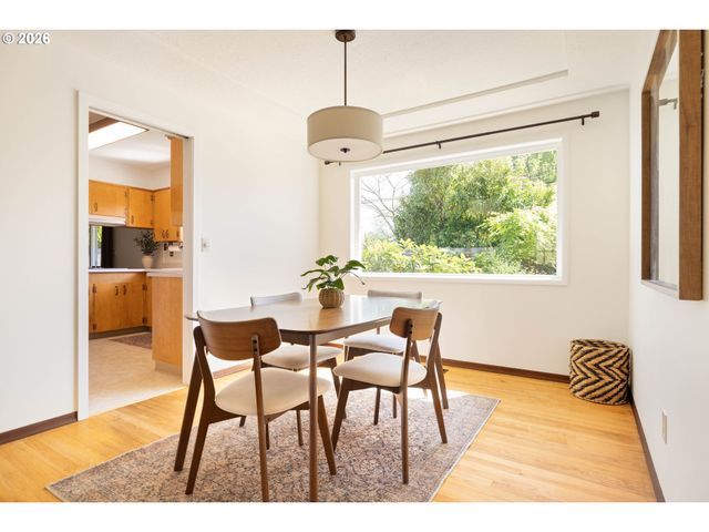 918 Ne 152ND Ave, Portland, OR 97230