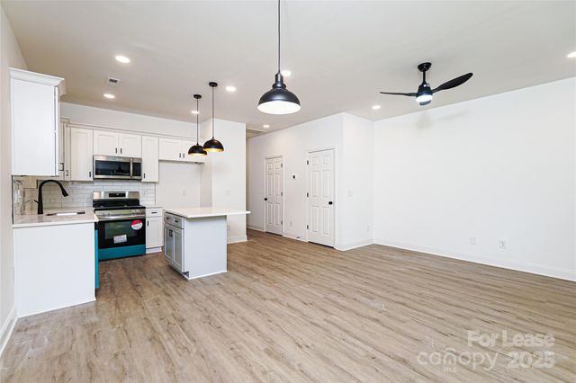 3218 Sam Wilson Road, Charlotte, NC 28214